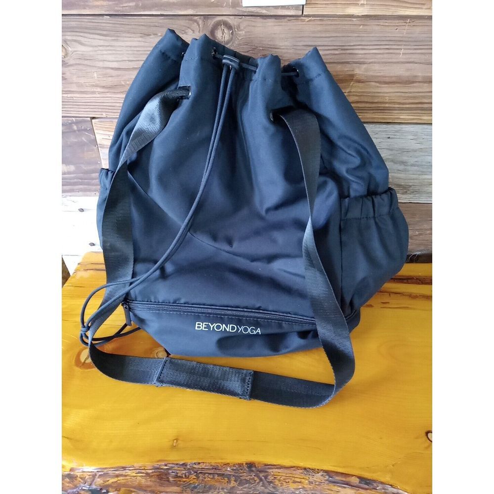 Beyond Yoga Unisex Adult's Convertible Gym Backpack  Black One Size